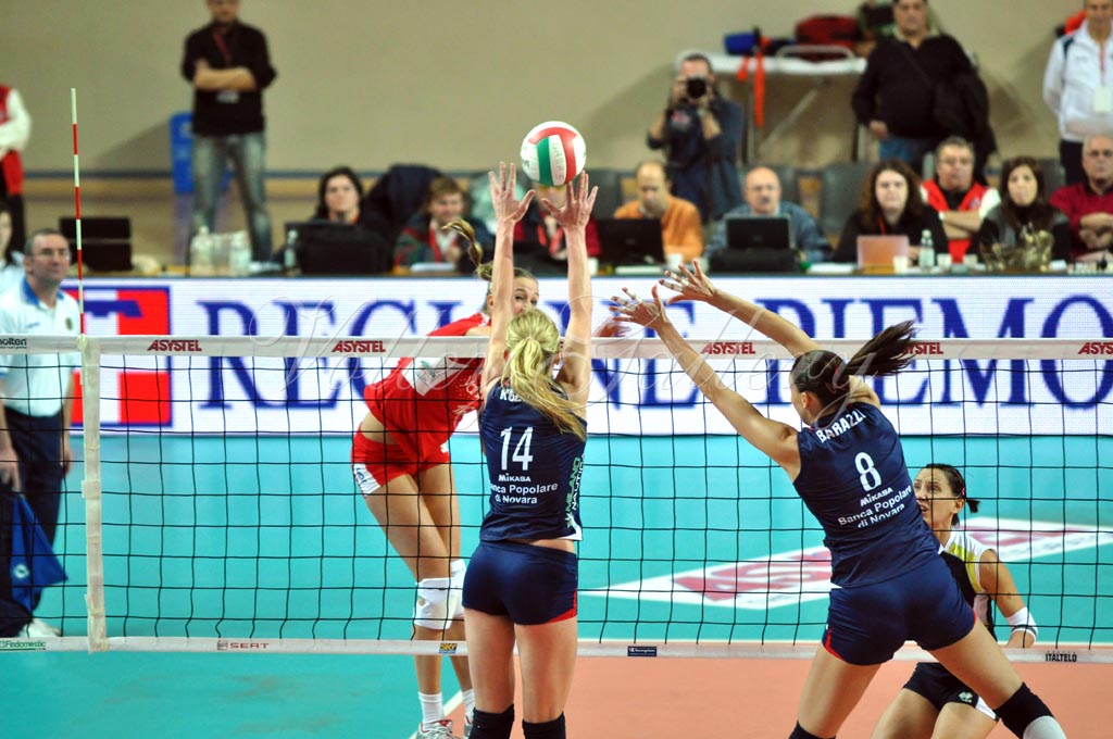 Asystel NO Yamamay (16)